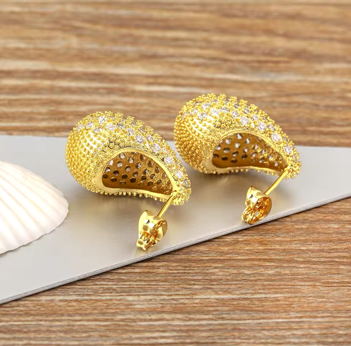 Aretes Gota Dorado Circones Tutti