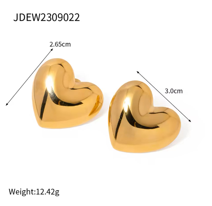 Aretes Corazón Dorado Loving Me