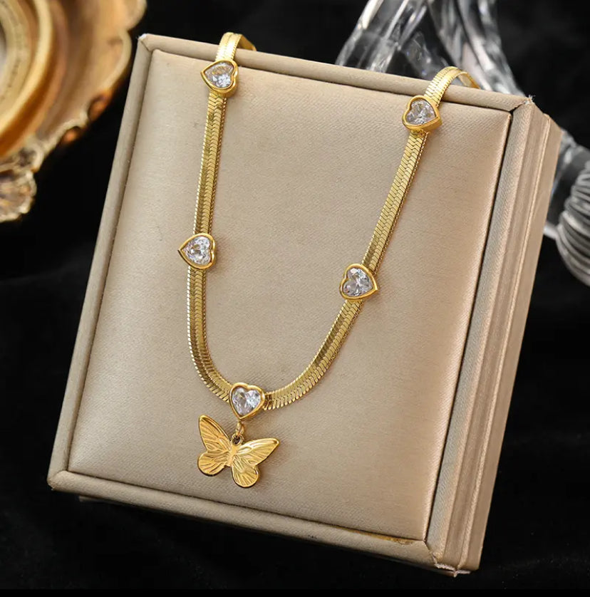 Collar Serpiente Corazones y Mariposa Loving Me