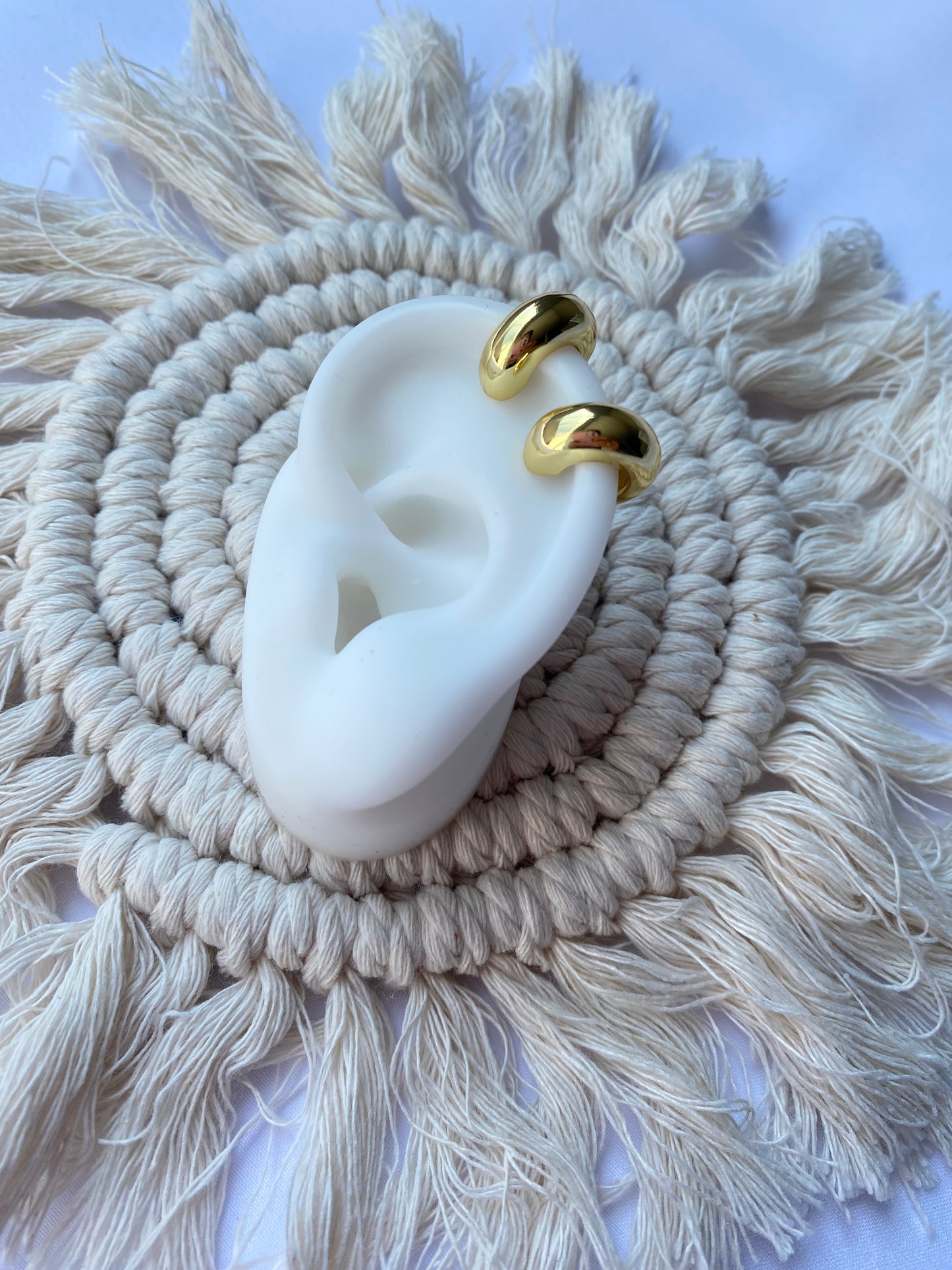 Earcuff Mini Liso Dorado