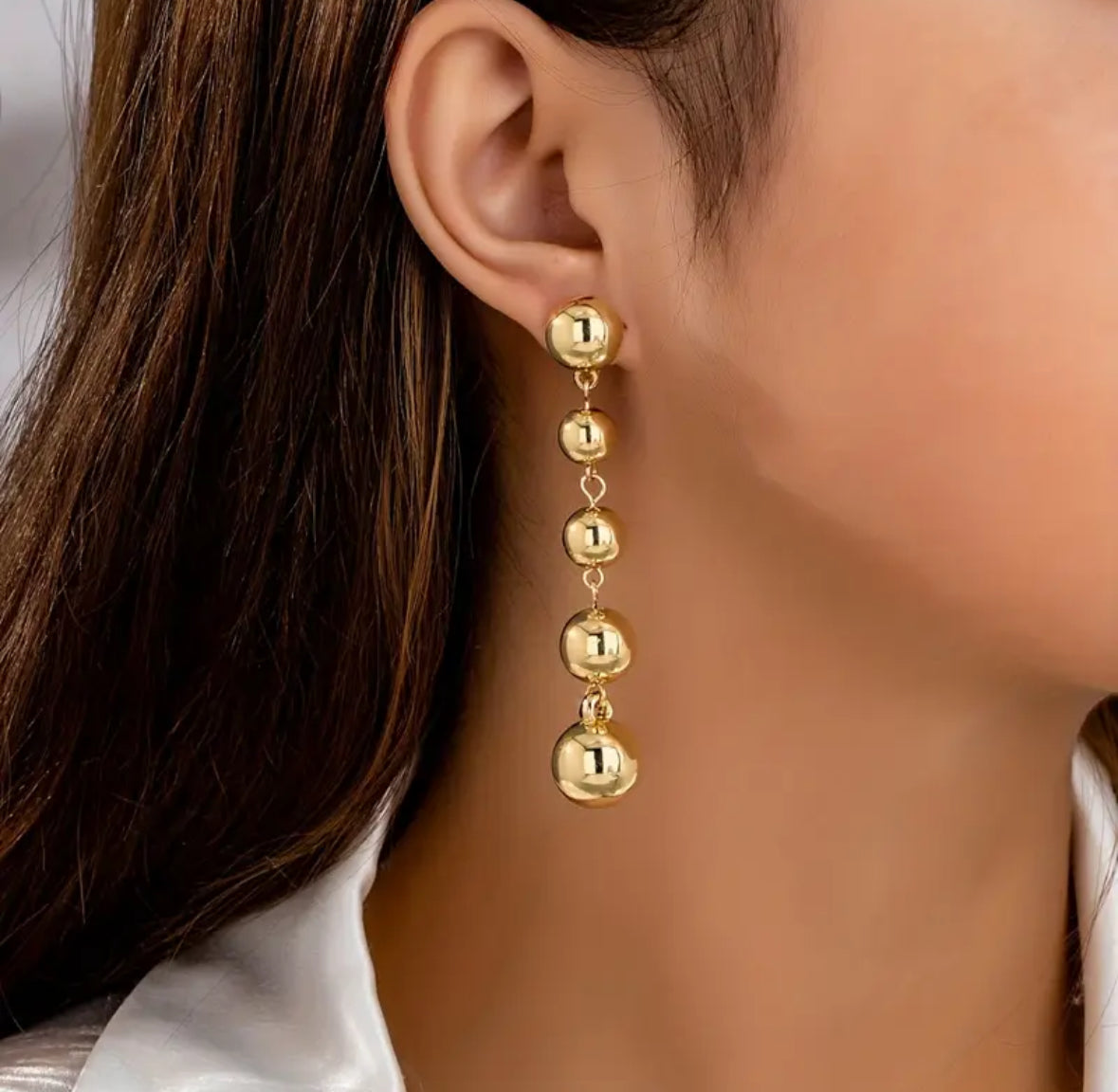 Aretes Balines Largos Dorados