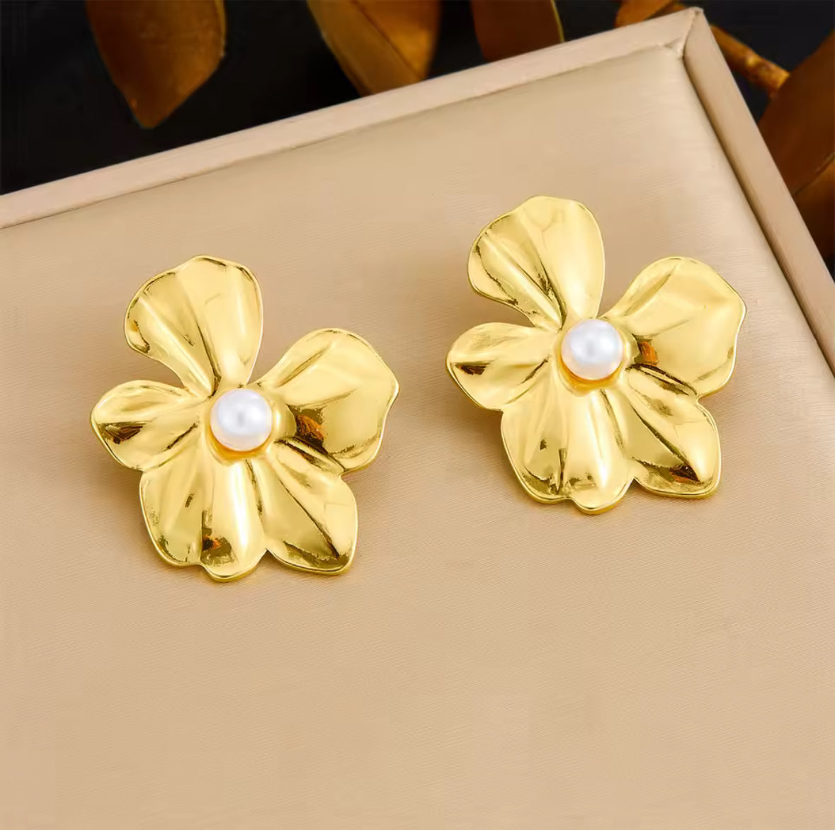 Combo Collar con Aretes Flor Perla