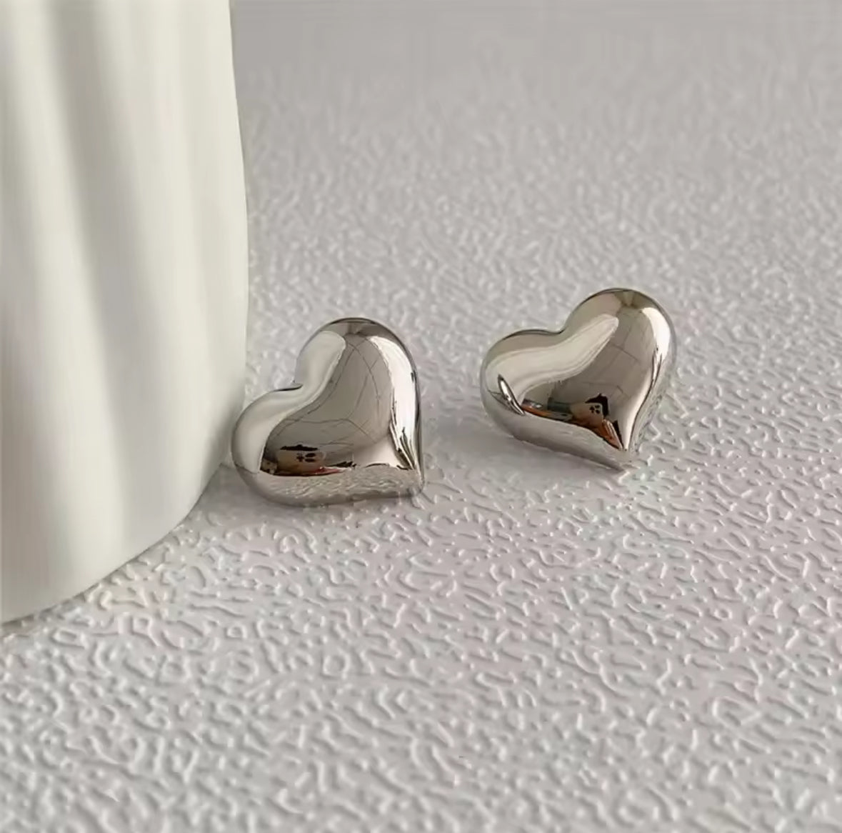 Aretes Topos Corazón Plateado