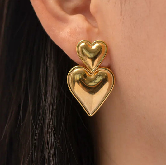 Aretes Dúo Corazones Dorados Loving Me