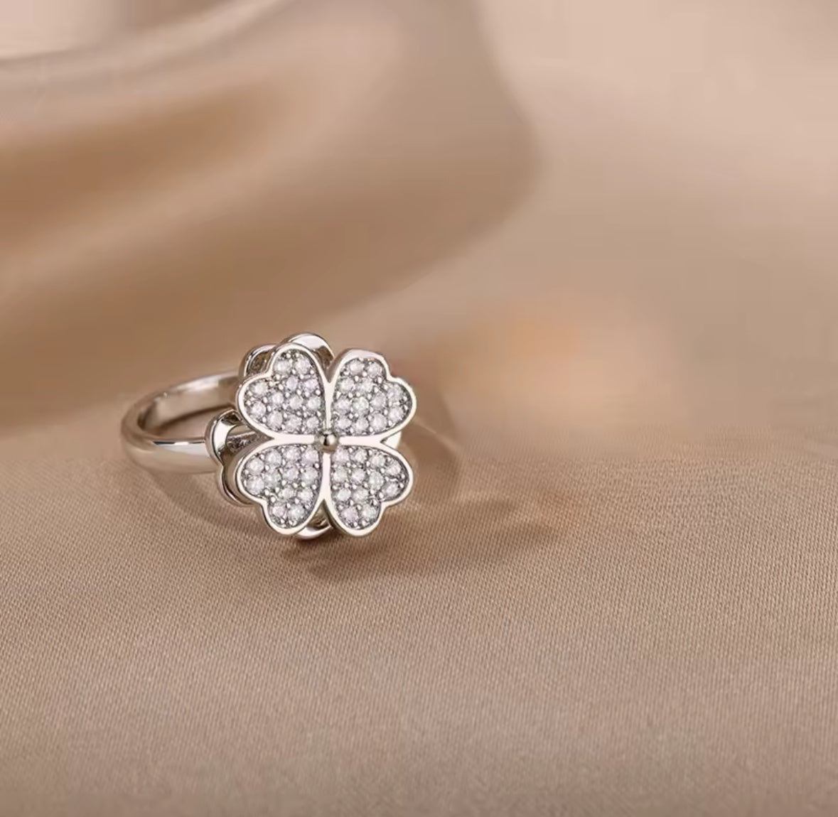 Anillo Trébol Plateado