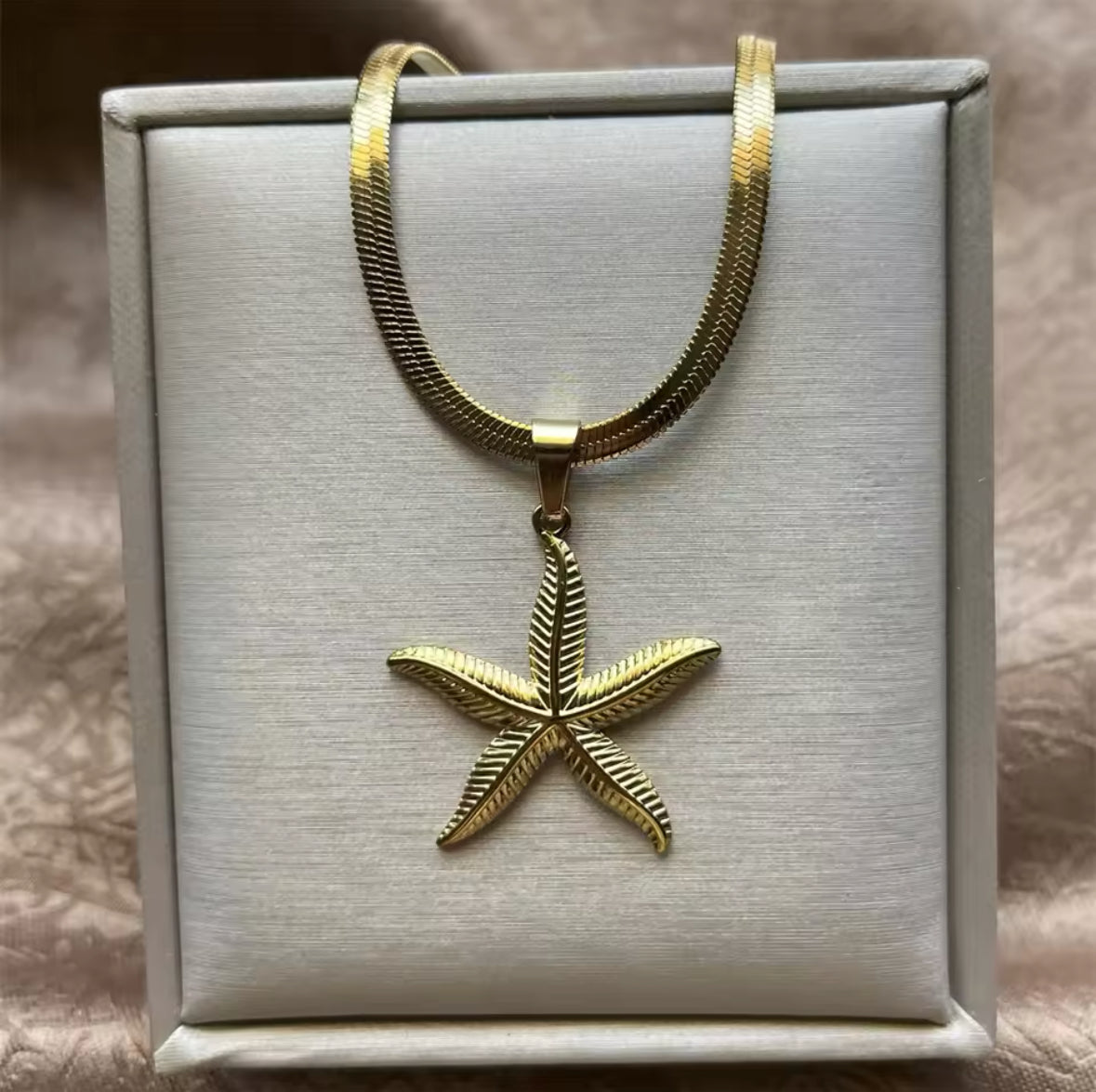 Collar Estrella De Mar Dorada