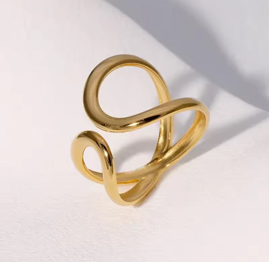 Anillo Figura Dorado